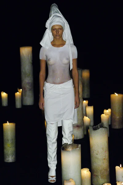 Look 1